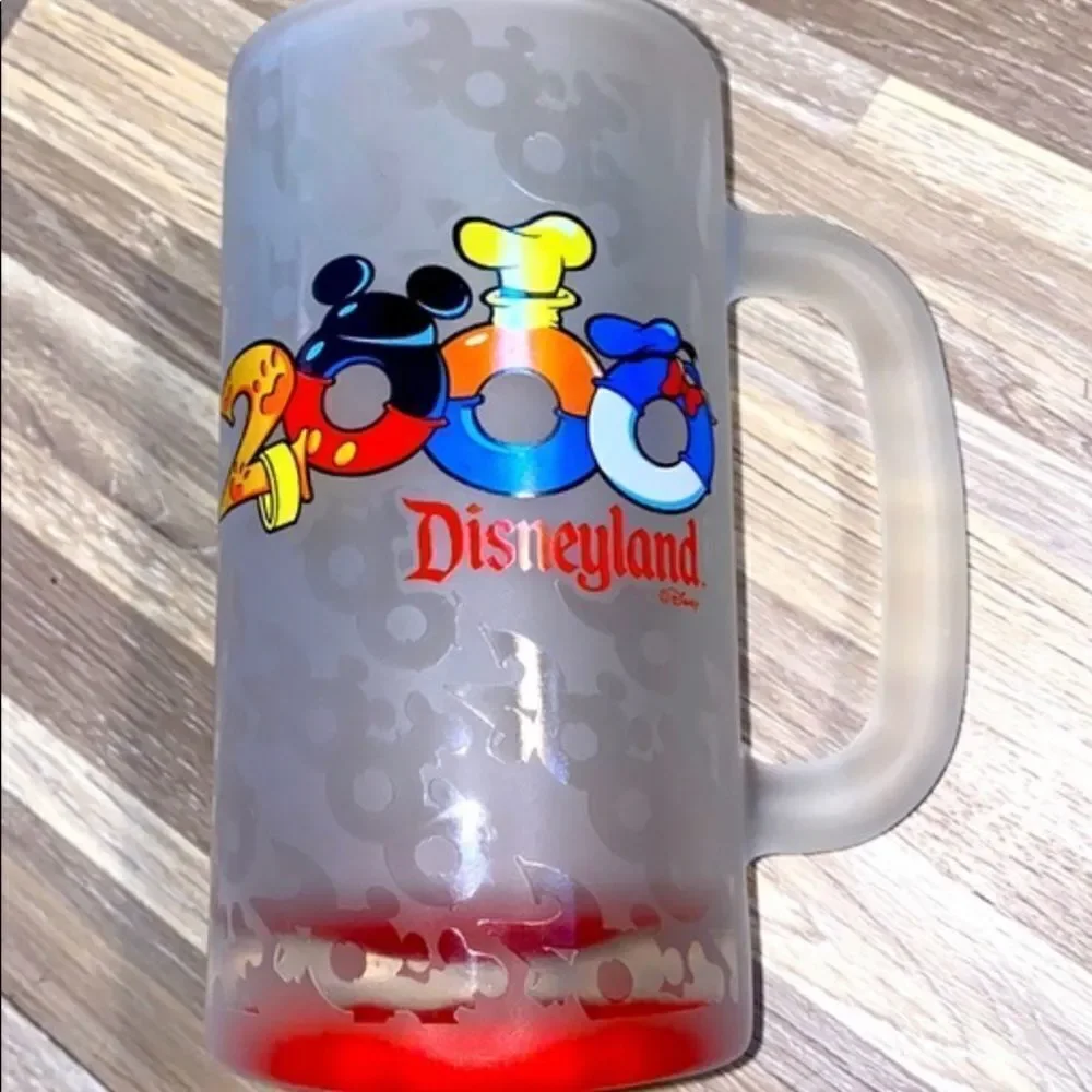 Mickey Mouse beer mug Disneyland resort millennial Y2K vintage Disney beer Stein